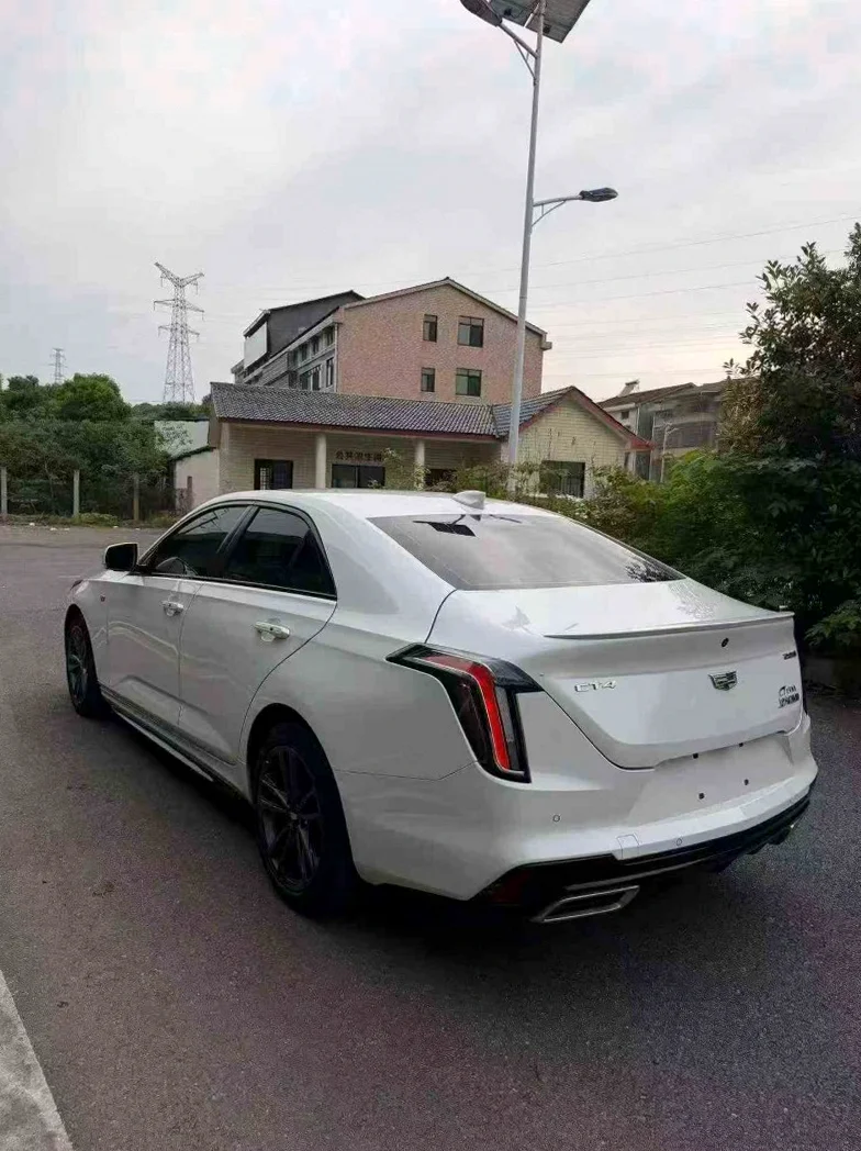 凯迪拉克CT4 驾驶室