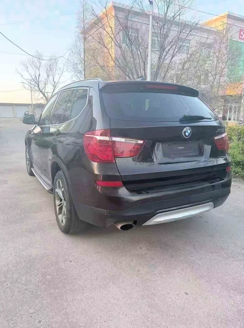宝马X3 驾驶室