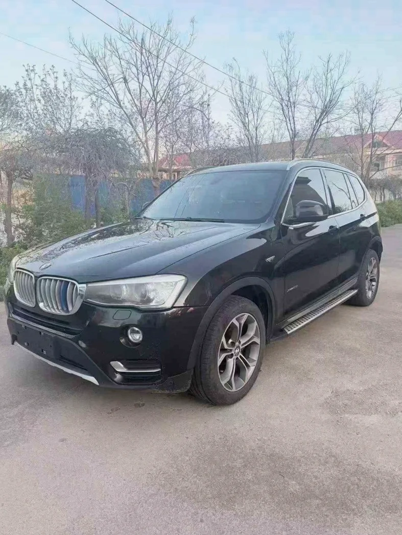 宝马X3 正面外观三