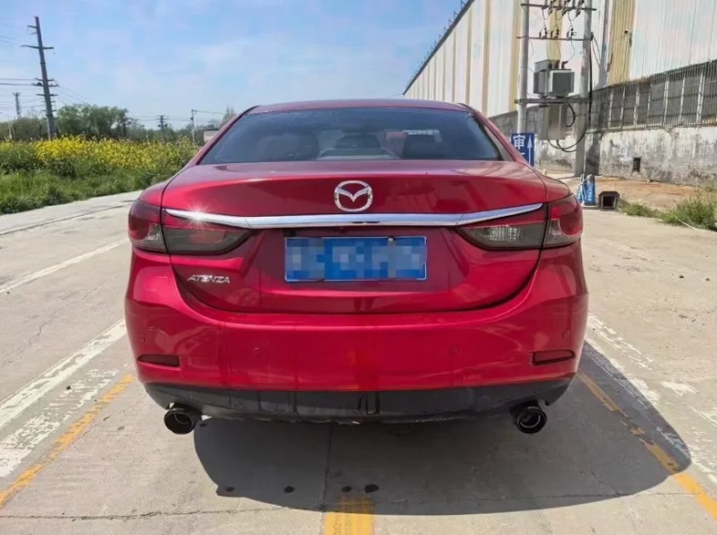 马自达阿特兹 驾驶室