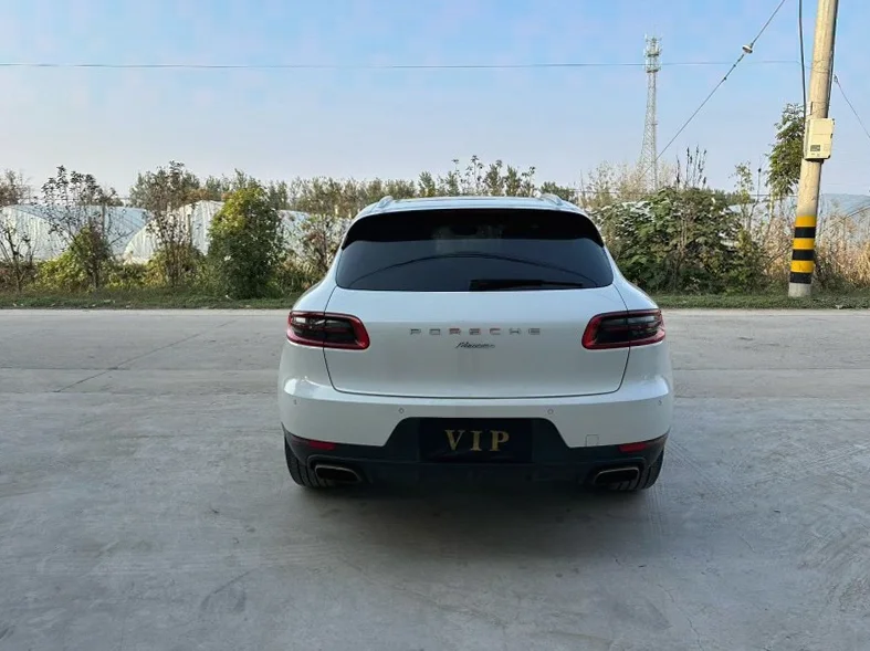 保时捷Macan 驾驶室
