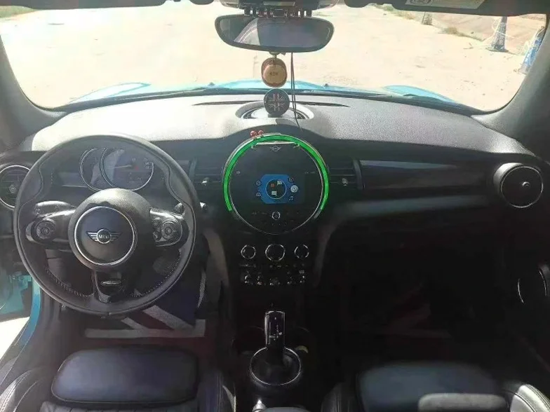 宝马迷你 后面外观一