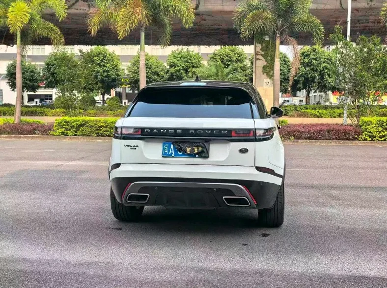 路虎揽胜星脉 驾驶室