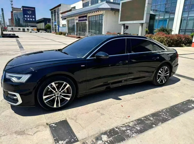 奥迪A6L 正面外观二