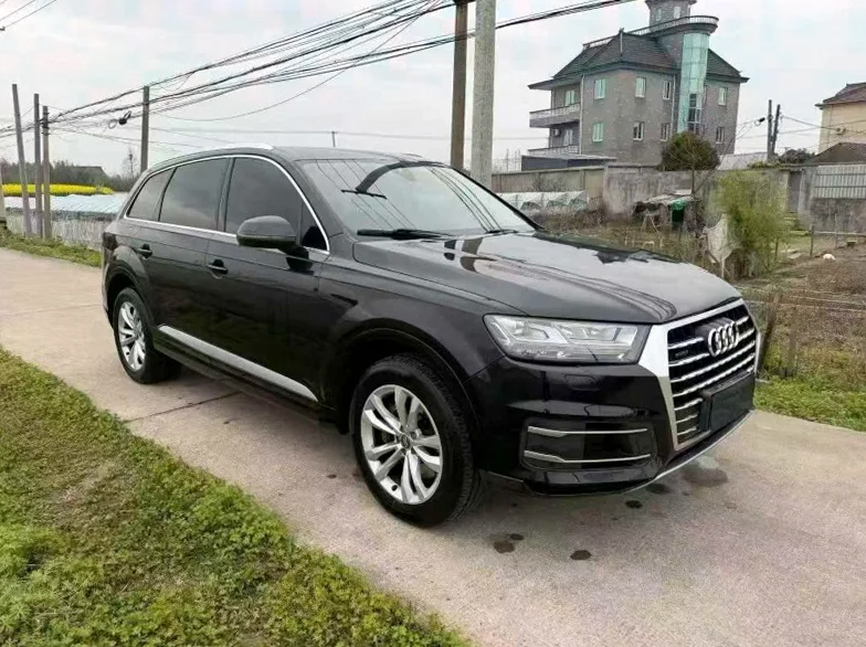 奥迪Q7 正面外观二