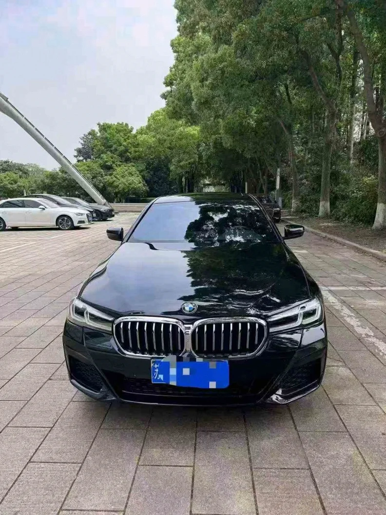 21年宝马525Li 2.0T
