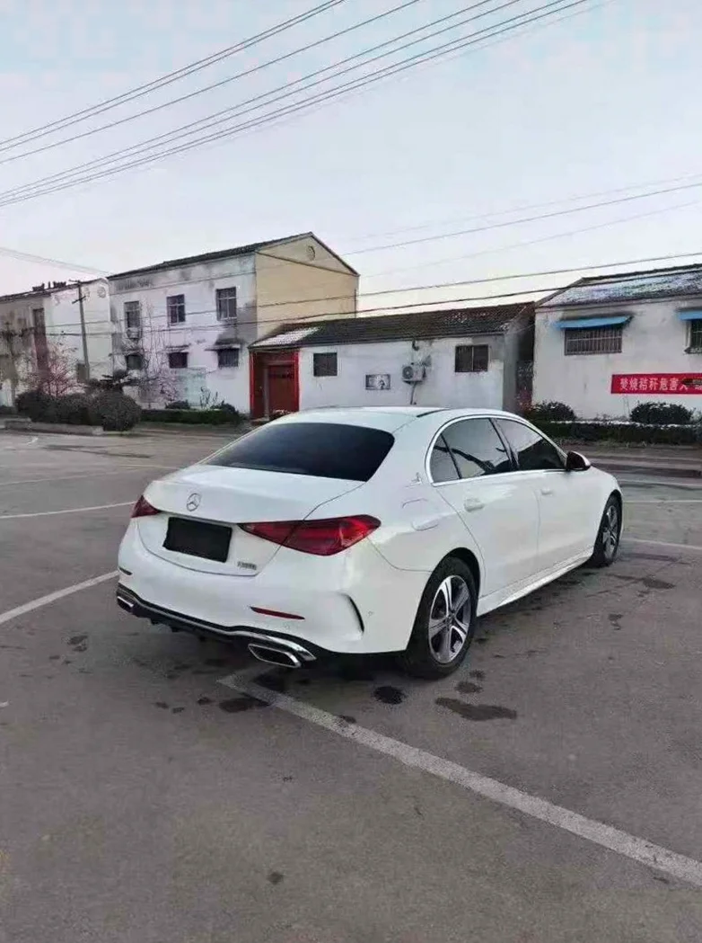奔驰C 驾驶室