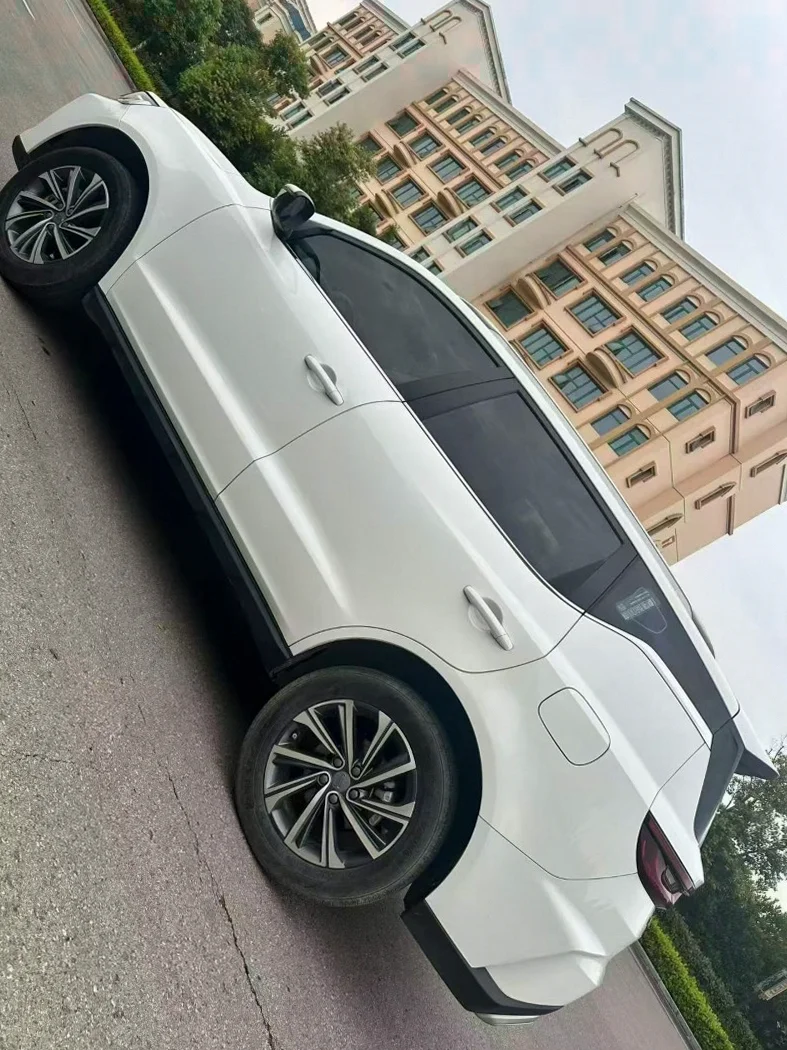 吉利远景 内饰前排