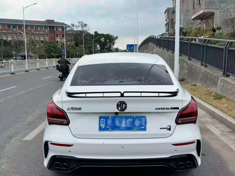 名爵6 内饰后排