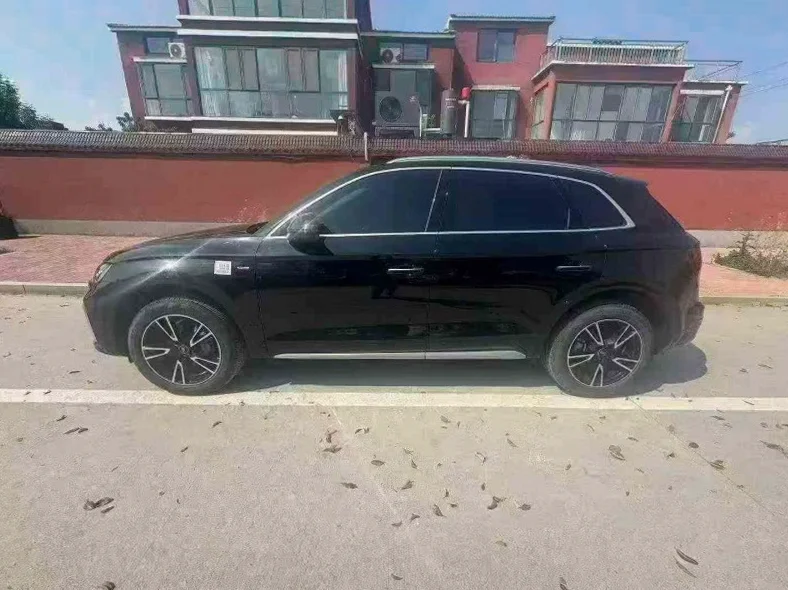 奥迪Q5 后面外观三