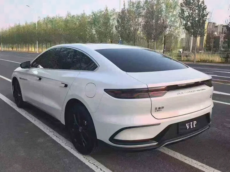 比亚迪汉DM 内饰后排