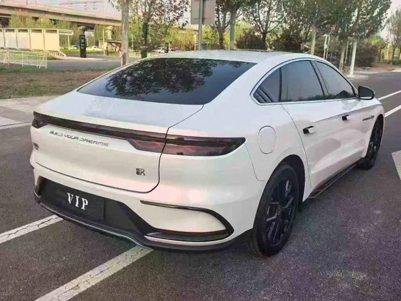 比亚迪汉DM 内饰前排