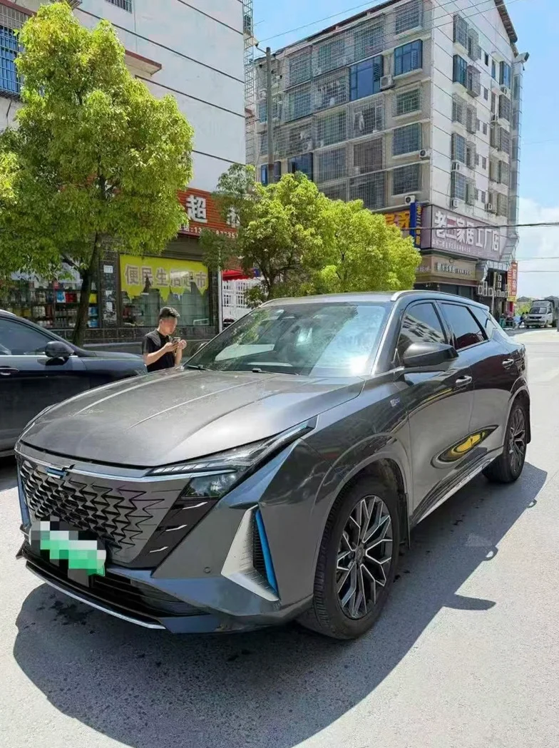 长安汽车欧尚 正面外观三