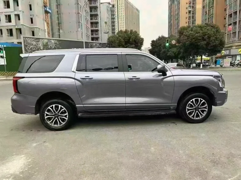 哈弗大狗 后面外观三
