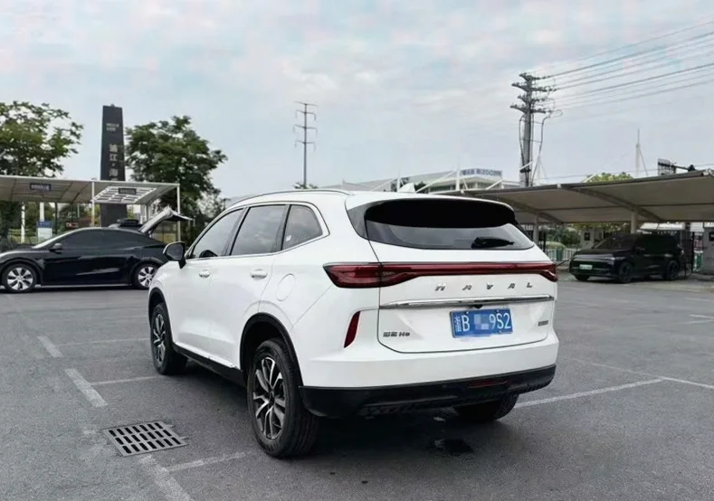 哈弗H6 后面外观一