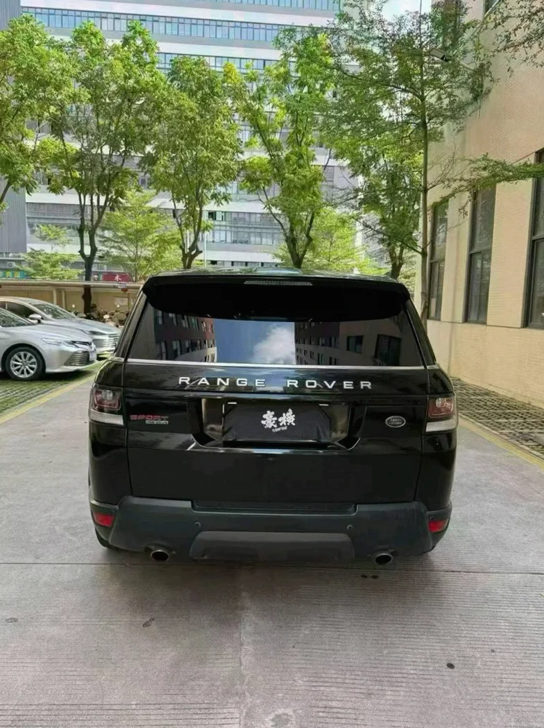 路虎揽胜运动 后面外观一