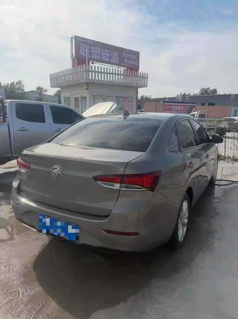 别克英朗 后面外观三