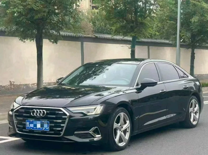 奥迪A6L 正面外观二