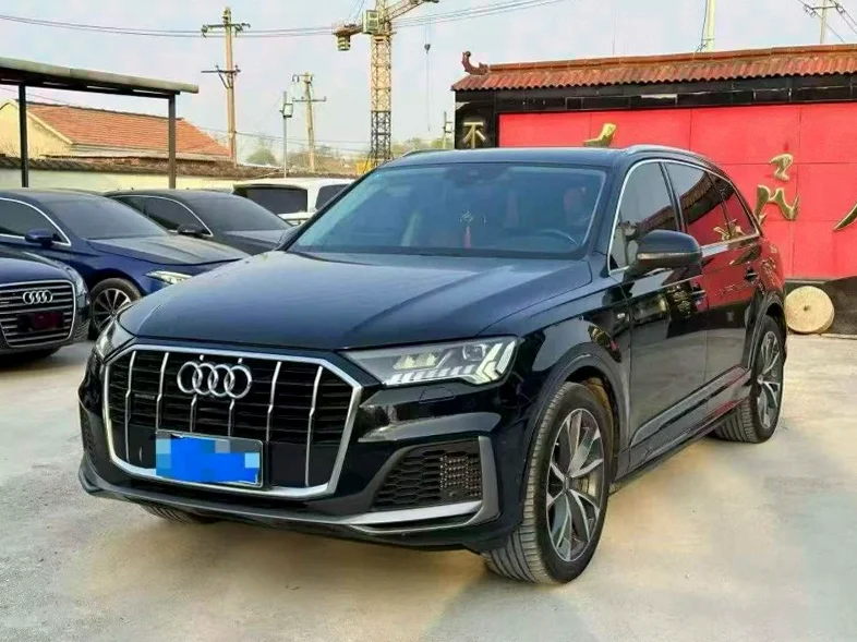 奥迪Q7 正面外观二
