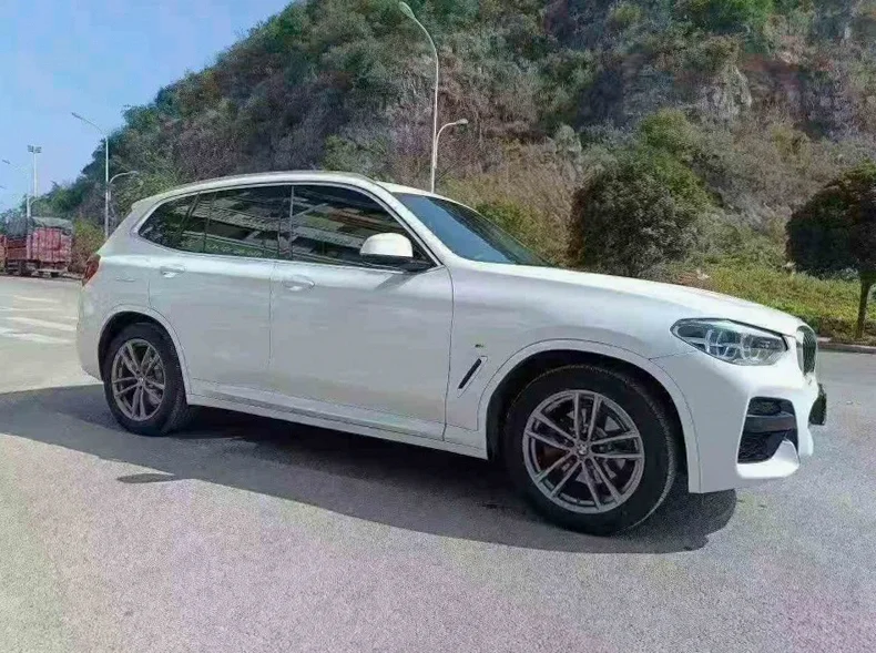 宝马X3 正面外观二