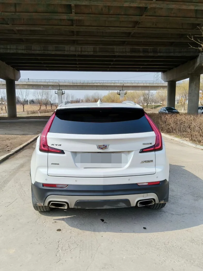 凯迪拉克XT4 驾驶室