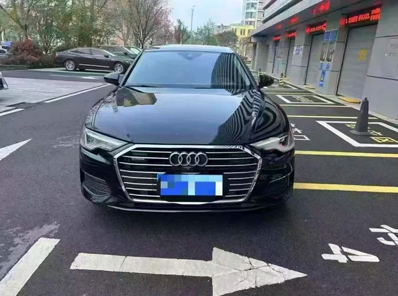 21年奥迪A6L 45四驱