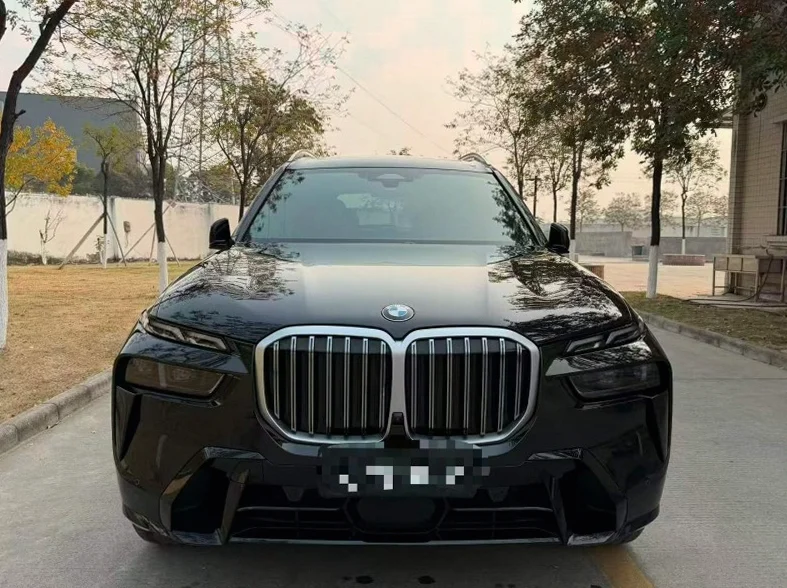 23年宝马X7 3.0T尊享版