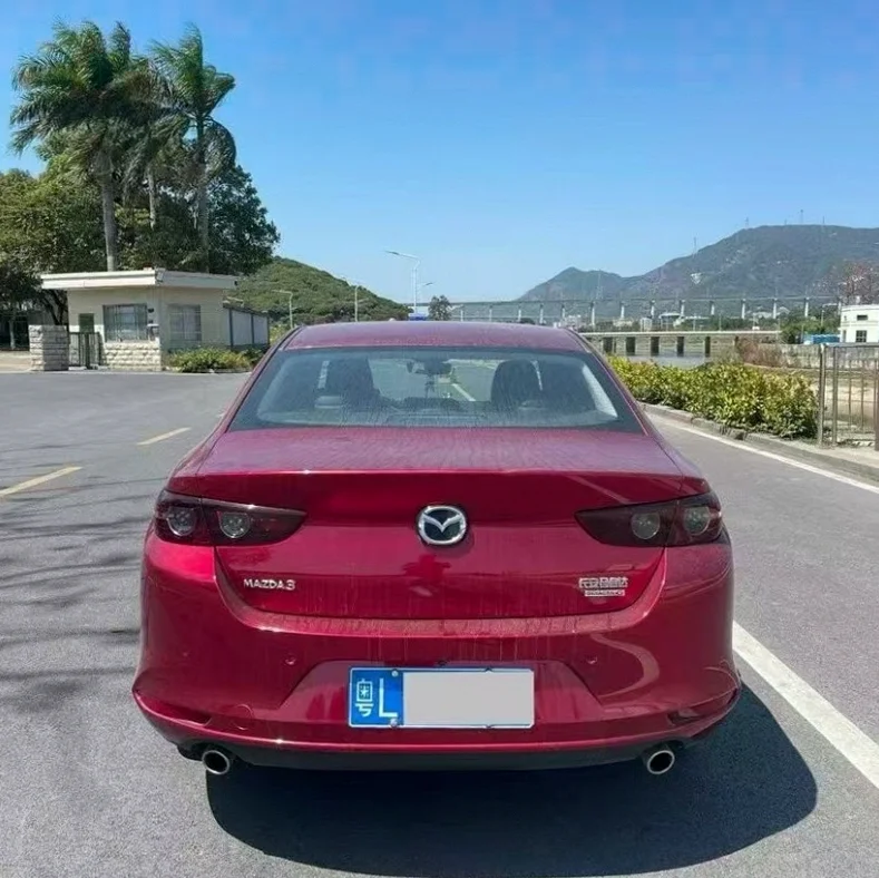马自达昂克赛拉 驾驶室