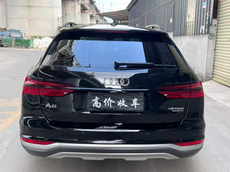 奥迪A6L 内饰前排