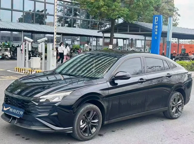 东风奕炫 内饰前排