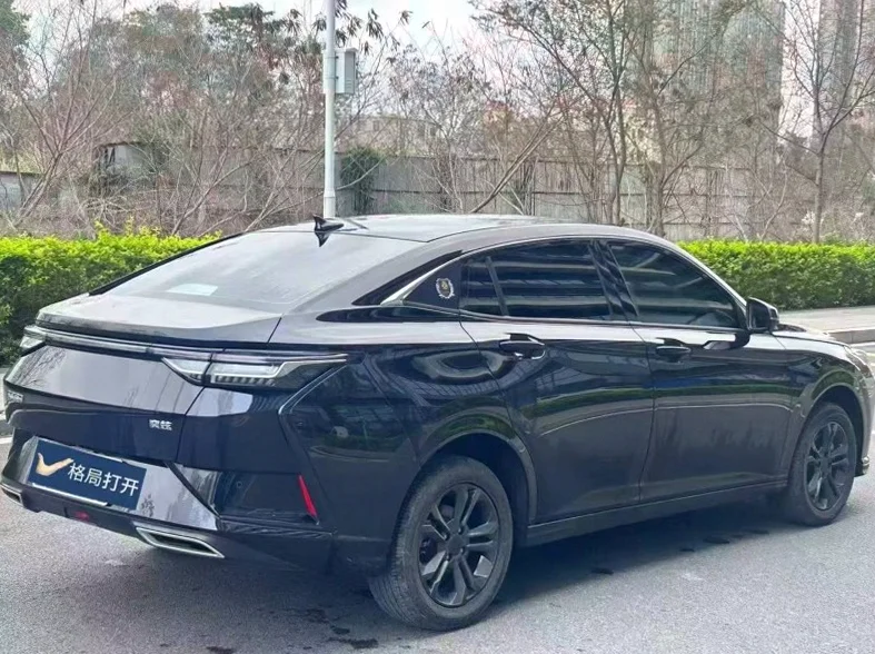 东风奕炫 后面外观一