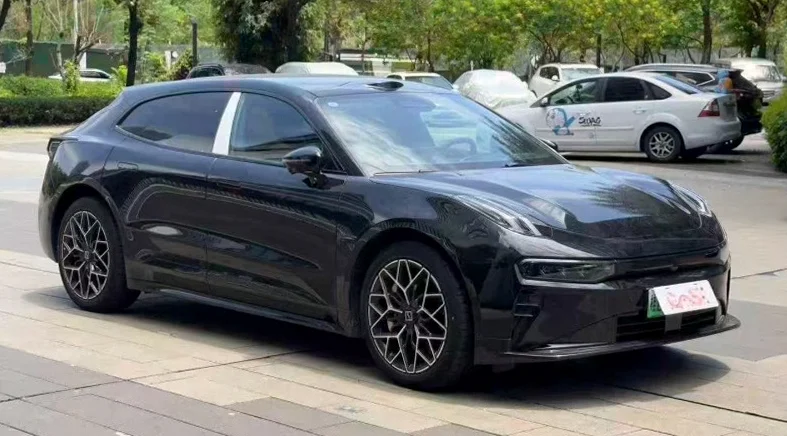 极氪汽车001 正面外观三