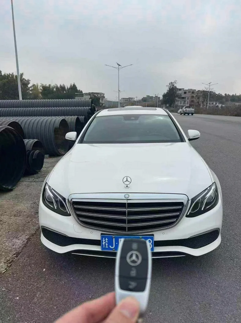 16年奔驰E300L豪华型