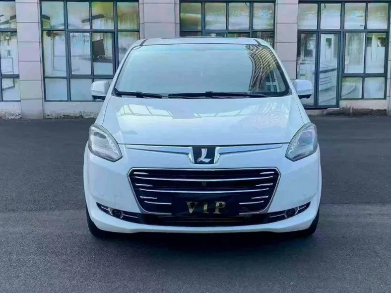 16年纳智捷大7 MPV 2.4 七座