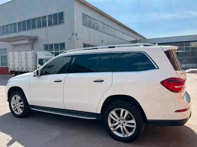 奔驰GLS 后面外观三