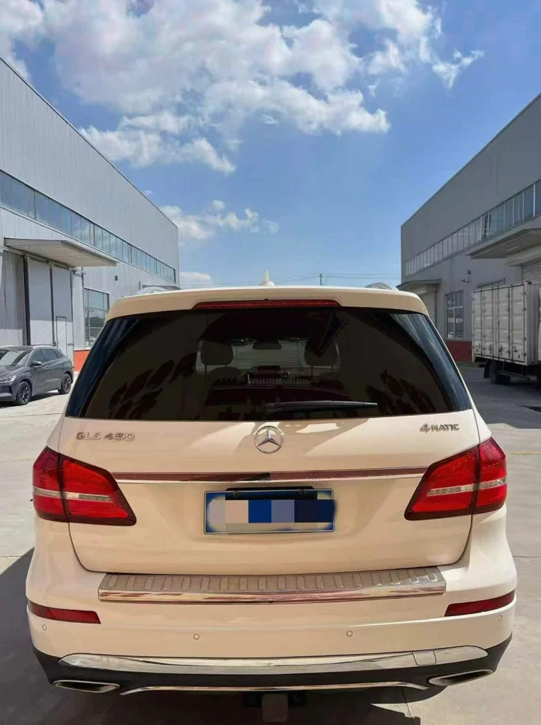 奔驰GLS 后面外观二