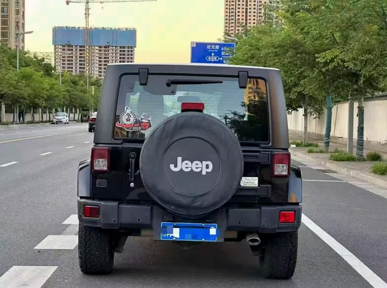 Jeep牧马人 内饰后排