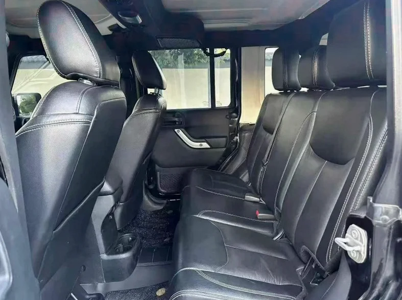 Jeep牧马人 后面外观一