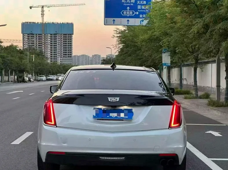 凯迪拉克CT6 内饰前排