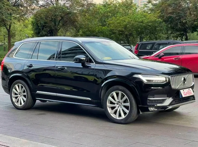 沃尔沃XC90 正面外观二