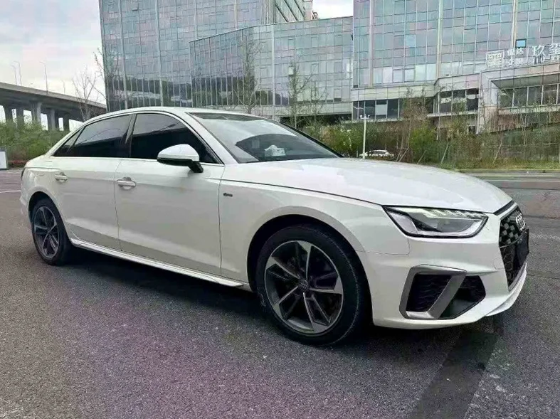 奥迪A4L 正面外观二