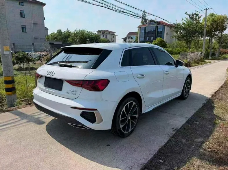 奥迪A3 驾驶室