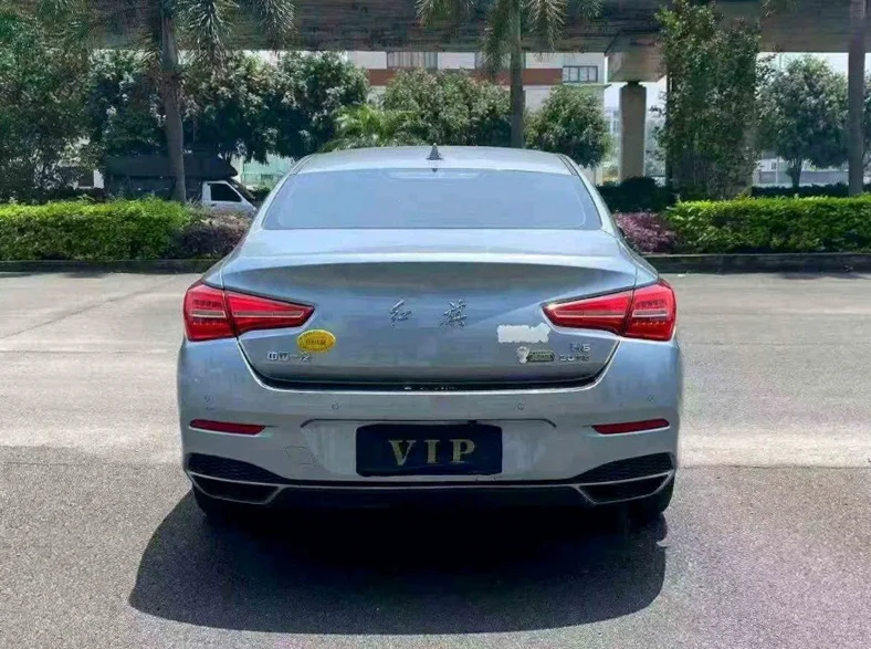 红旗H5 驾驶室