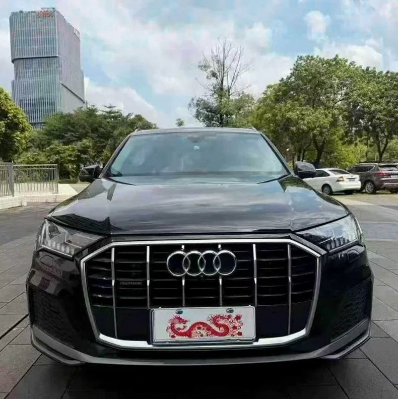 23年奥迪Q7 45 TFSI S运动型