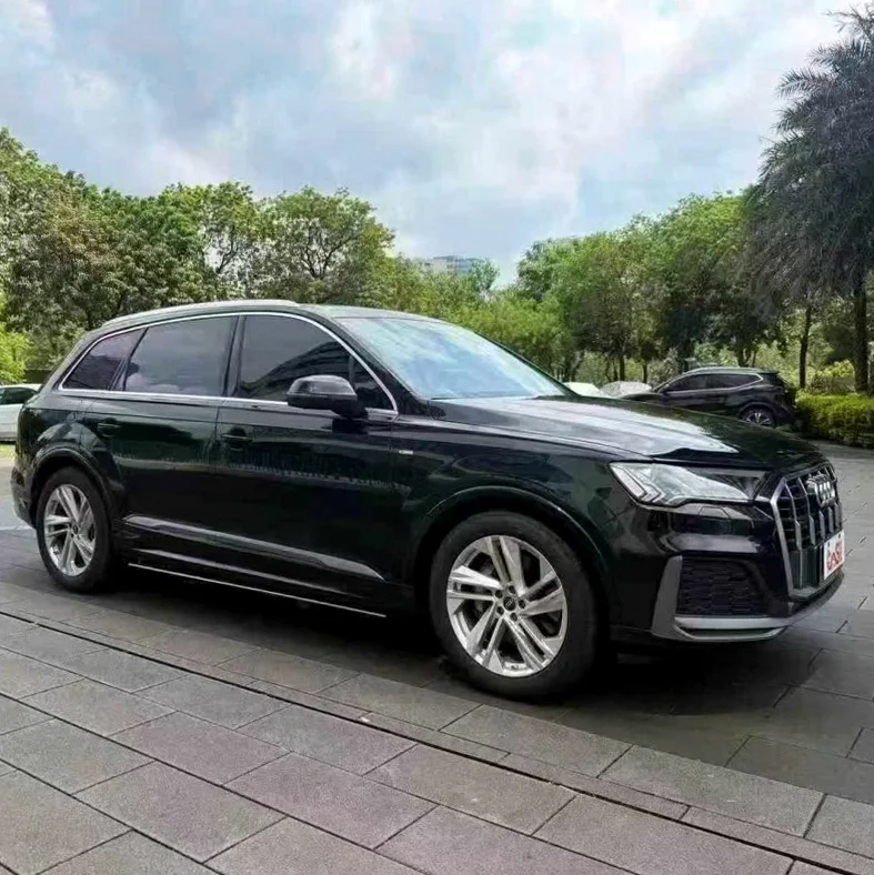 奥迪Q7 正面外观二