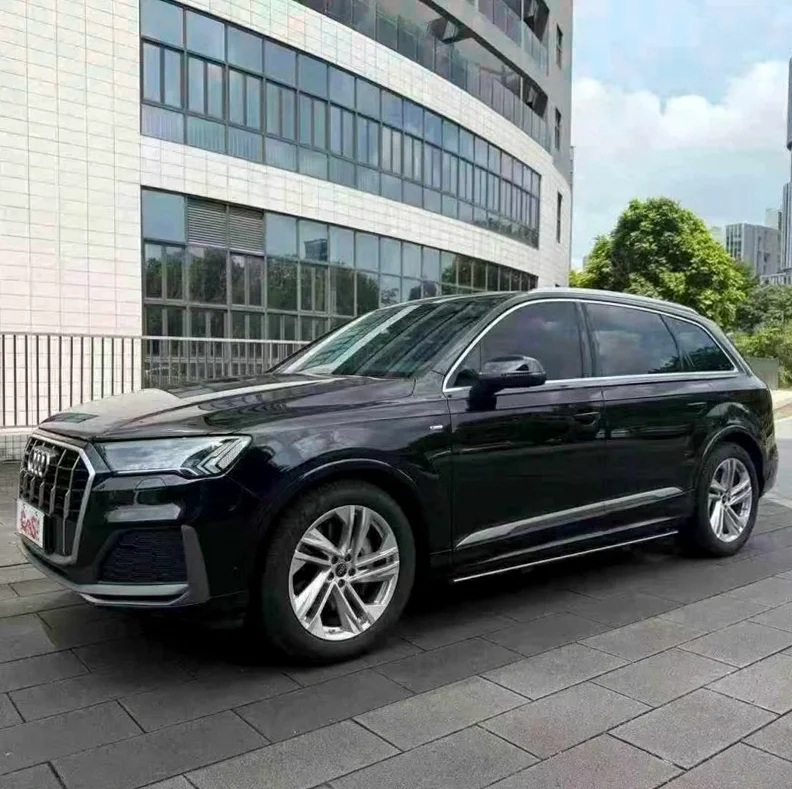 奥迪Q7 正面外观三