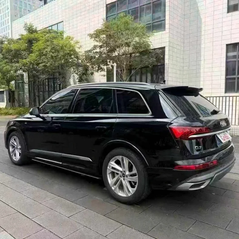 奥迪Q7 内饰后排