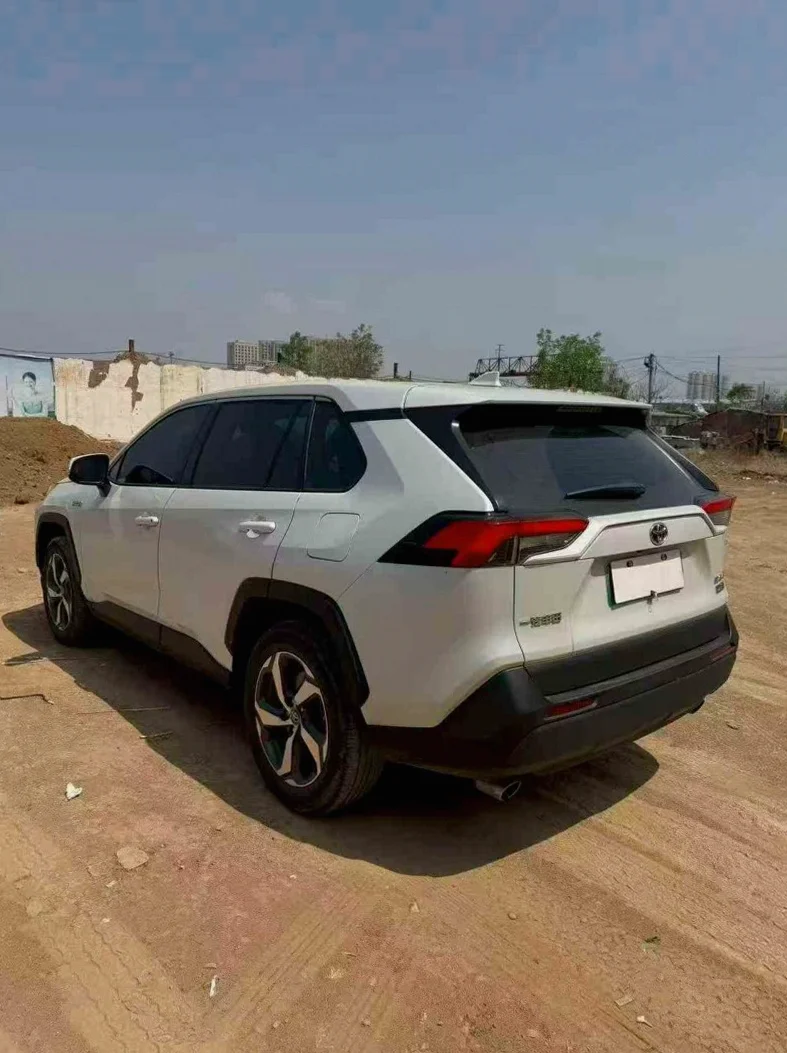 丰田RAV4荣放 后面外观三