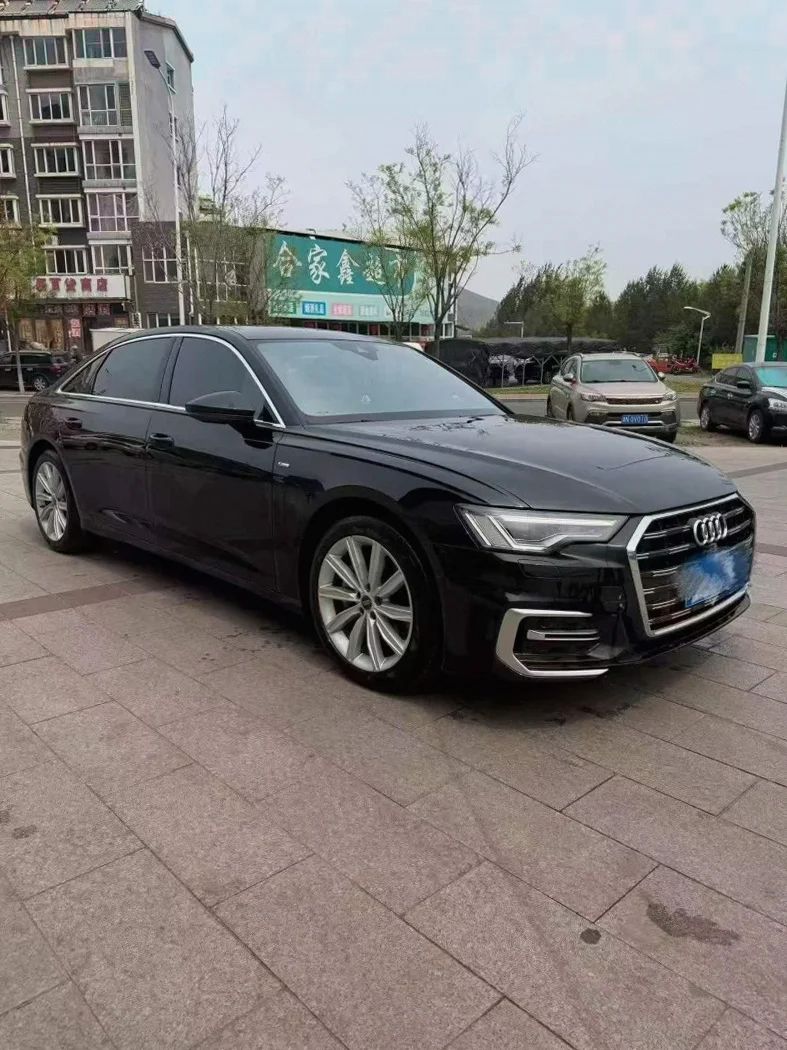 奥迪A6L 正面外观二
