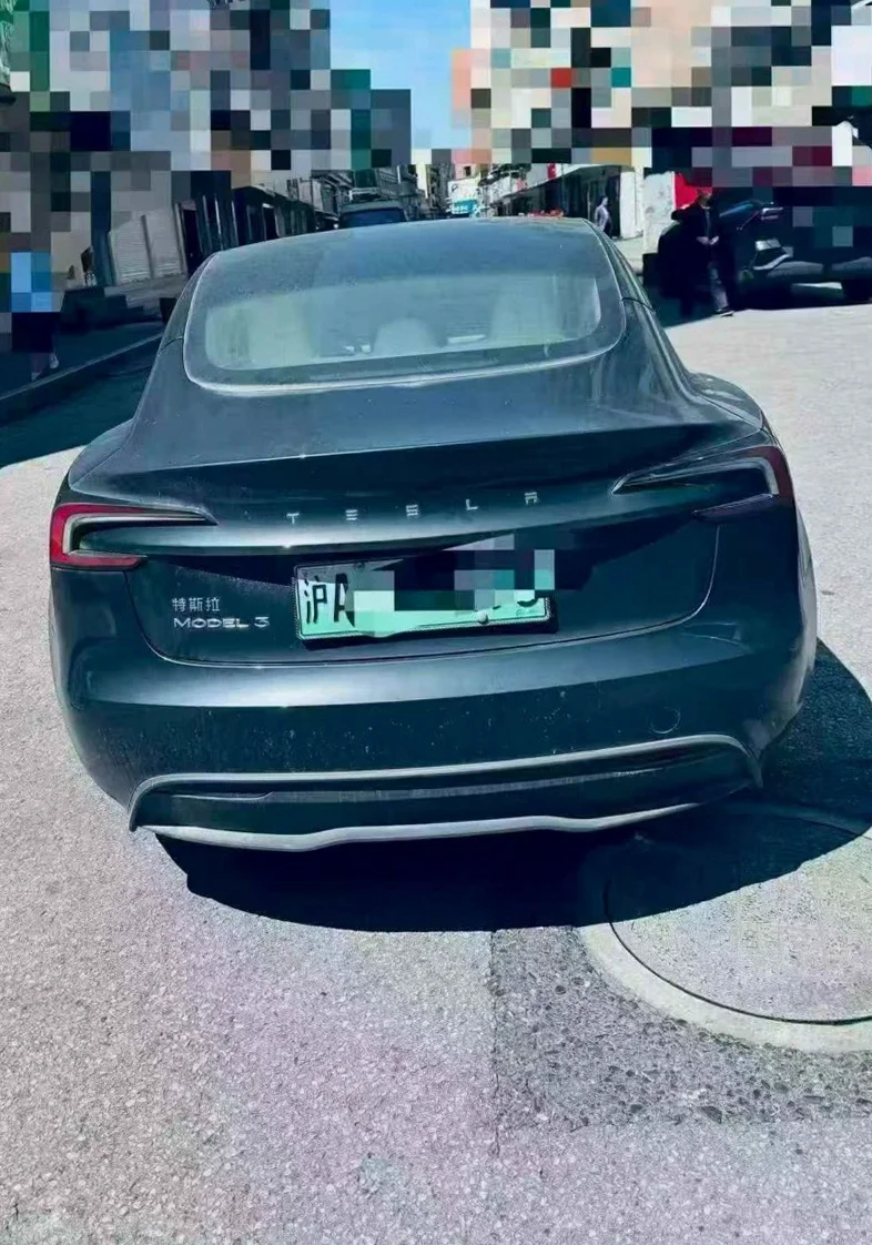 特斯拉MODEL 驾驶室